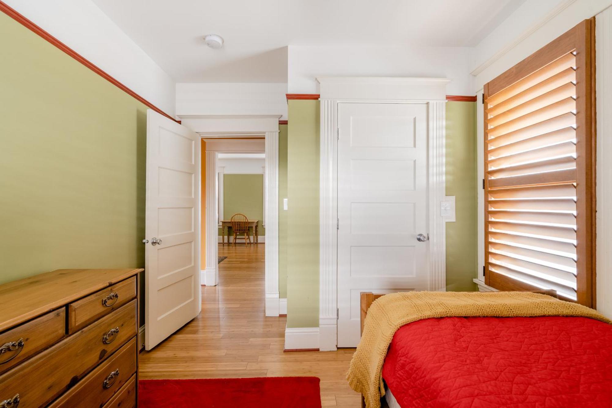 - Sun-filled In Buckman Neighborhood With 2brs Portland